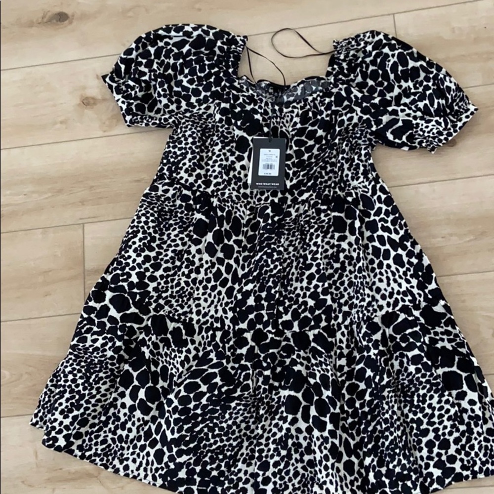 Who What Wear Black and White Leopard Print Puff Sleeve Dress